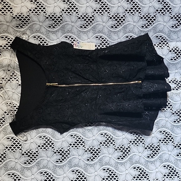 ENZO Stretch Black Lace Top Blouse - Picture 5 of 8